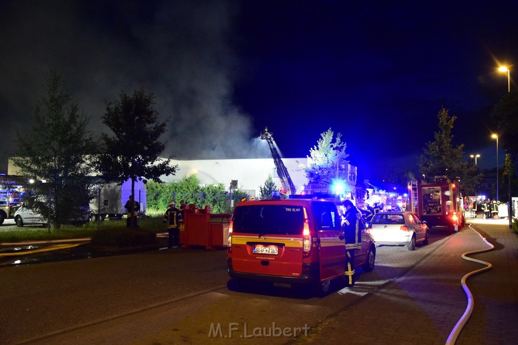 Grossbrand Halle Troisdorf Kriegsdorf Junkersring P621.JPG - Miklos Laubert